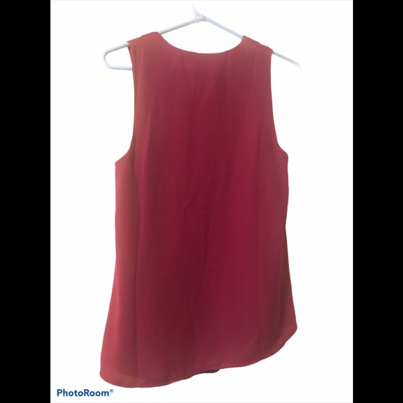 Cinq a Sept Abby V-Neck Twist Front Top - Picture 8 of 8